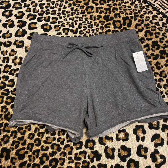 32 Degrees Pants - NWT 32 degrees shorts